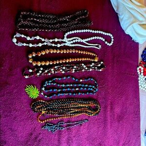 Elegant Multicolor Beaded Necklace Set